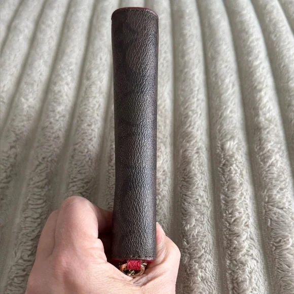 Coach Long Zip Around Wallet in Signature Canvas - Picture 7 of 12